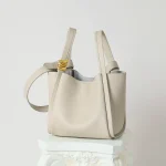 kf-S0d975b82121c43e1be141fa4c64c827fv