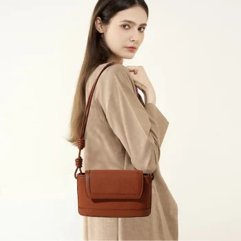 New genuine leather women's bag with top layer cowhide, 2025 fashionable and versatile single shoulder crossbody small bag