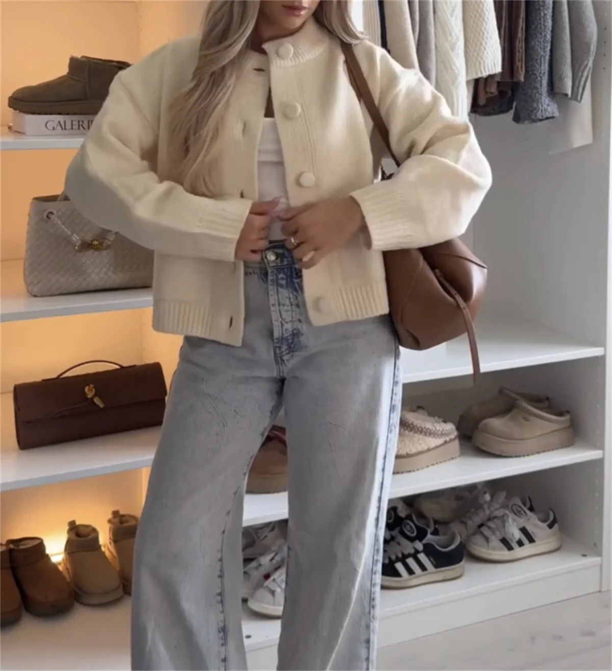 kf-S81dc79a5fbe14288bd337aa0656af539x